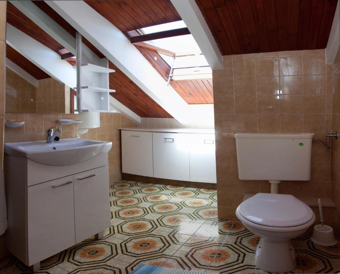 Apartment Damir Postira Extérieur photo