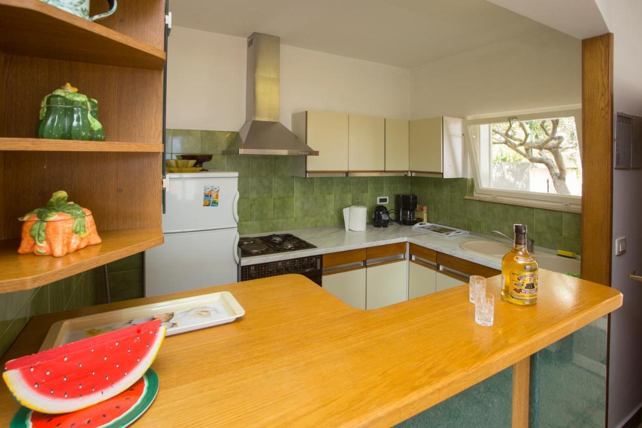 Apartment Damir Postira Extérieur photo